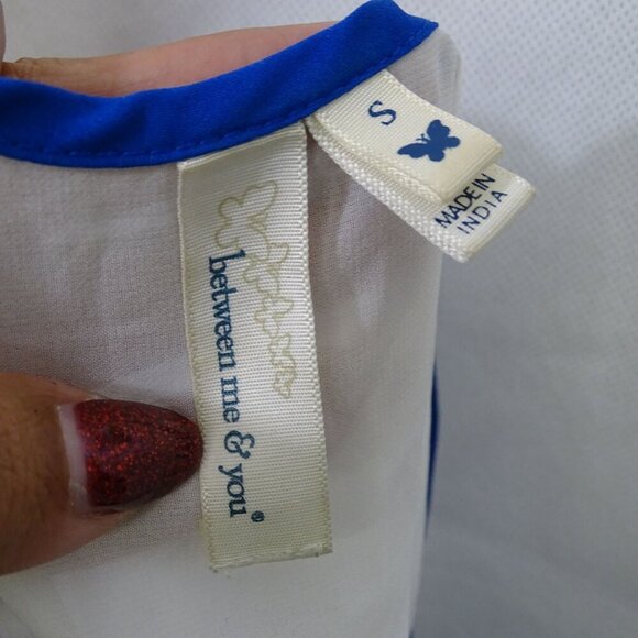 Between Me and You Blue White Sleeveless Sheer Tank Top Cami Women Size S - Picture 4 of 8